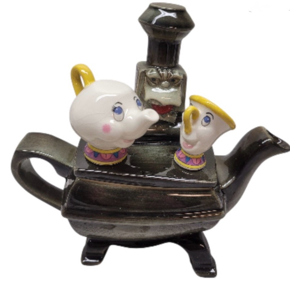 Cardew Disney Mrs Potts & Chip on Stove Teapot.